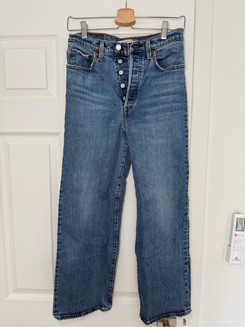 Levi's ribcage straight Jeans in Medium Blue Wash - 27 x 27